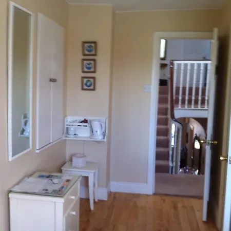 Windsor Lodge B&B-3